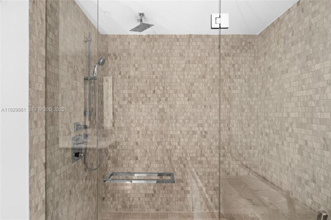 Foto del edificio - 88 SW 7th St