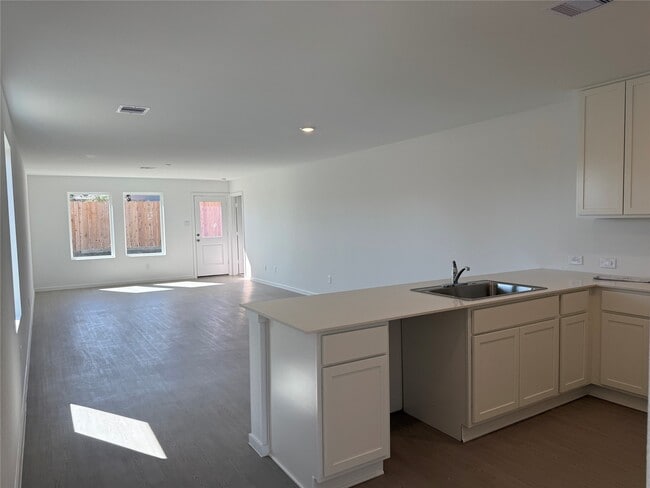 Building Photo - 14712 S Ascot Bnd Cir