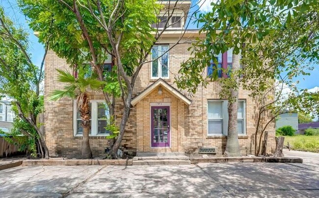 Foto del edificio - 1748 Richmond Ave.