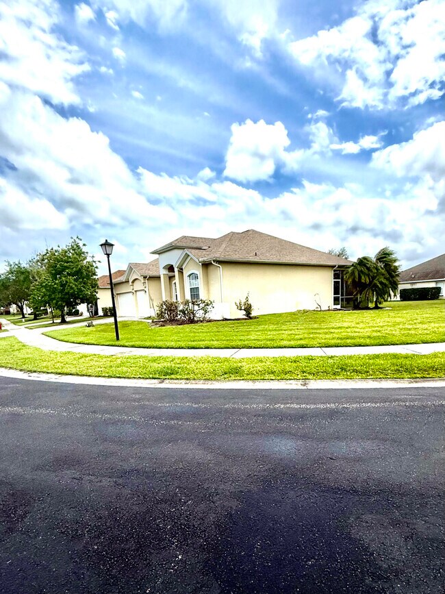 Foto del edificio - 408 North Key Lime Square SW