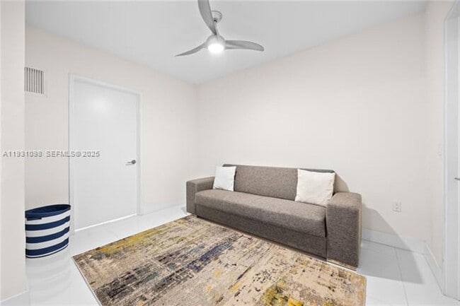 Building Photo - 300 Sunny Isles Blvd