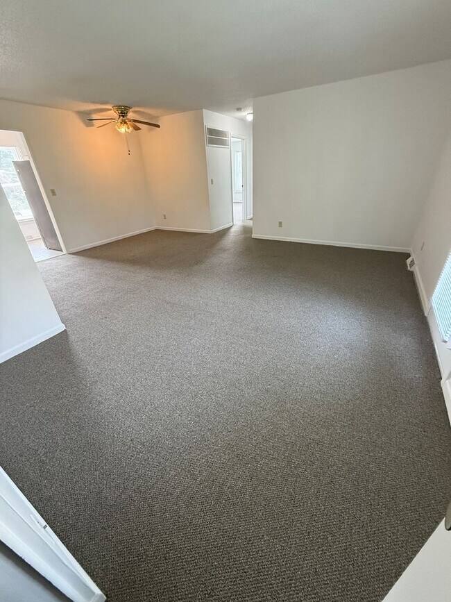 Foto del edificio - 8608 Countryshire Ln