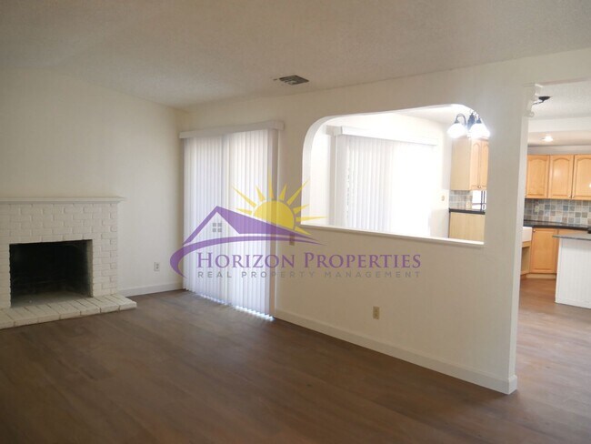 Foto del edificio - Open 4 Bed 2 Bath 1,407sqft Single Family Home