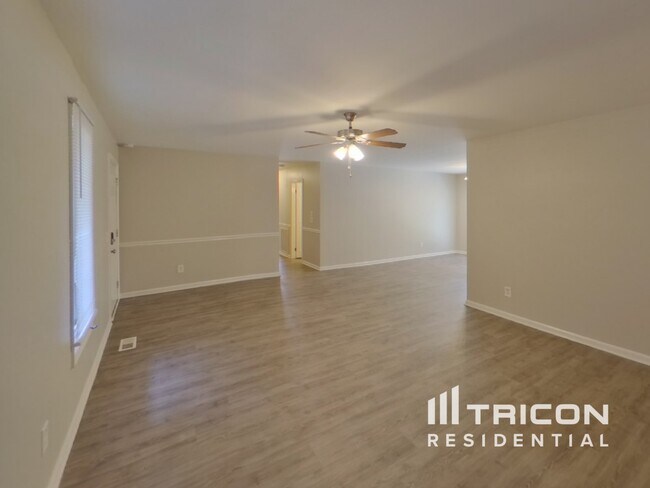 Foto del edificio - 315 Westridge Rd