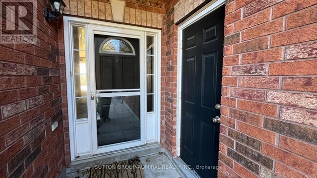 Building Photo - 12 Revelstoke Ct