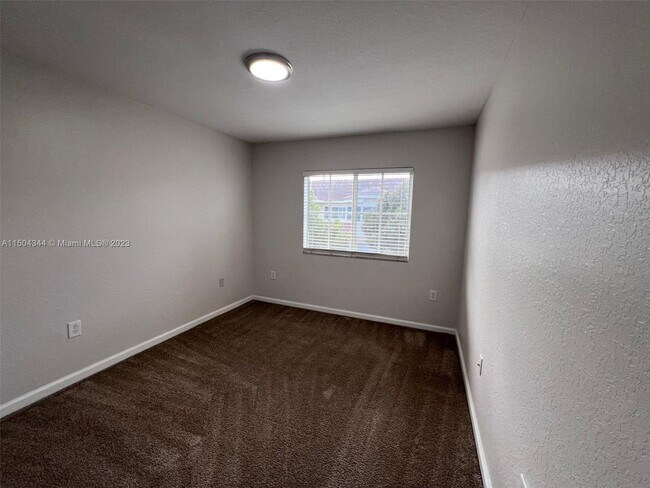 Foto del edificio - 5106 NW 30th Ln
