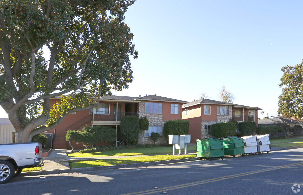 Building Photo - Stokes Street Apartments
