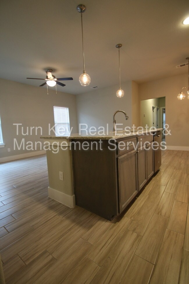 Building Photo - 8039 Arbor Ave