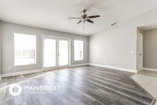 Building Photo - 6067 Mission Dr