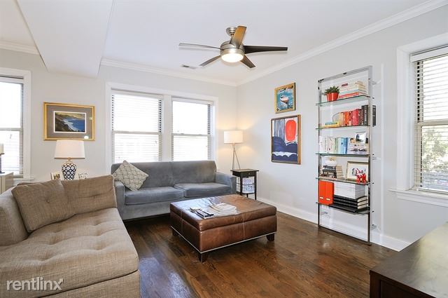 Foto del edificio - 2020 N Leavitt St