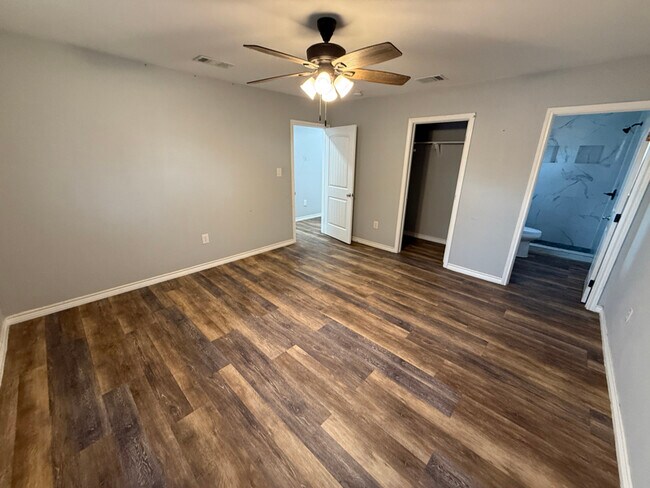 Foto del edificio - 411 W A Ave