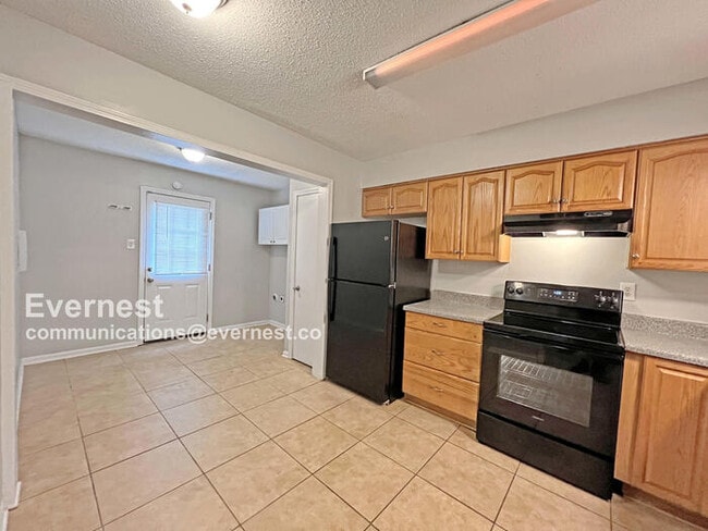 Building Photo - 922 Woodburne Pl