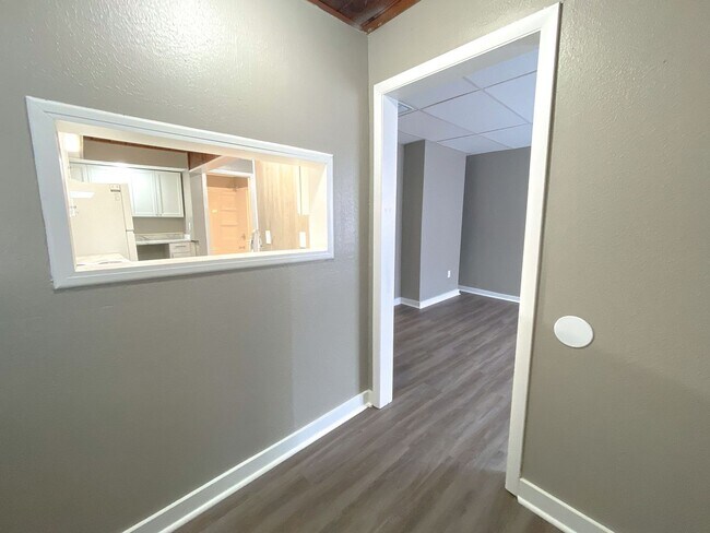 Foto del edificio - 429 N East St