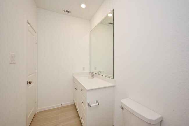 Foto del edificio - 6427 Seafoam Lake Dr