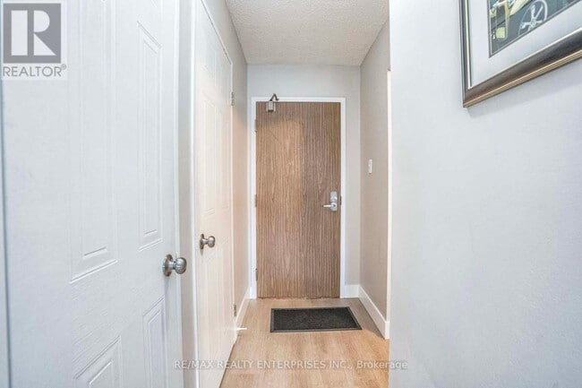 Building Photo - 1110 Walden Cir