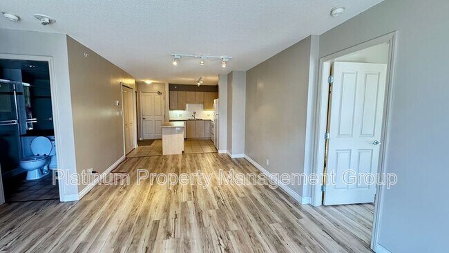 Photo du bâtiment - 650-1510 10 St SW