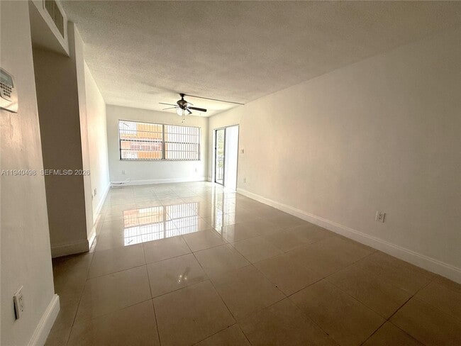 Building Photo - 495 NW 72nd Ave