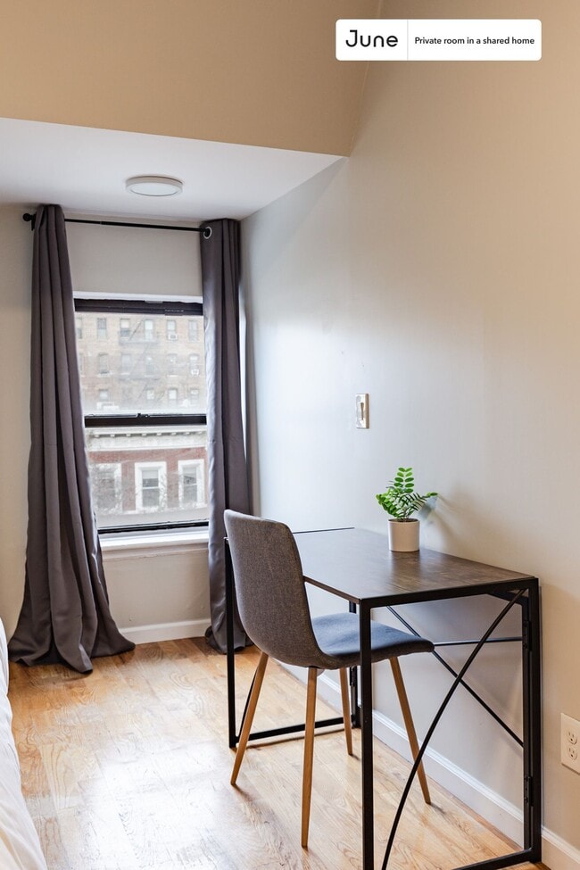 Building Photo - Room in Shared 4 bed/2 bath home in Prospect Lefferts Gardens