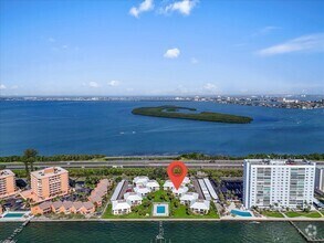 Building Photo - 7300 Sunshine Skyway Ln S