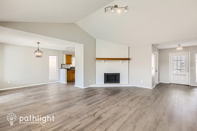 Building Photo - 10121 Pasadena Avenue, Glendale, AZ, 85307