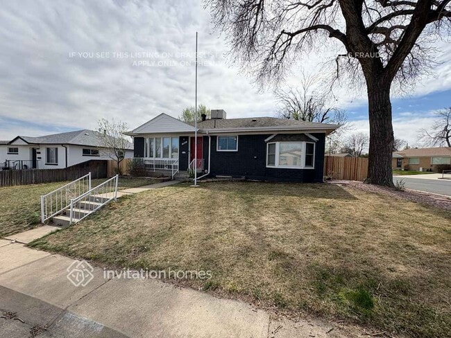 Building Photo - 10870 Larry Dr