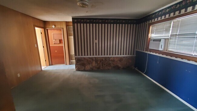 Building Photo - 110 Chaparral St