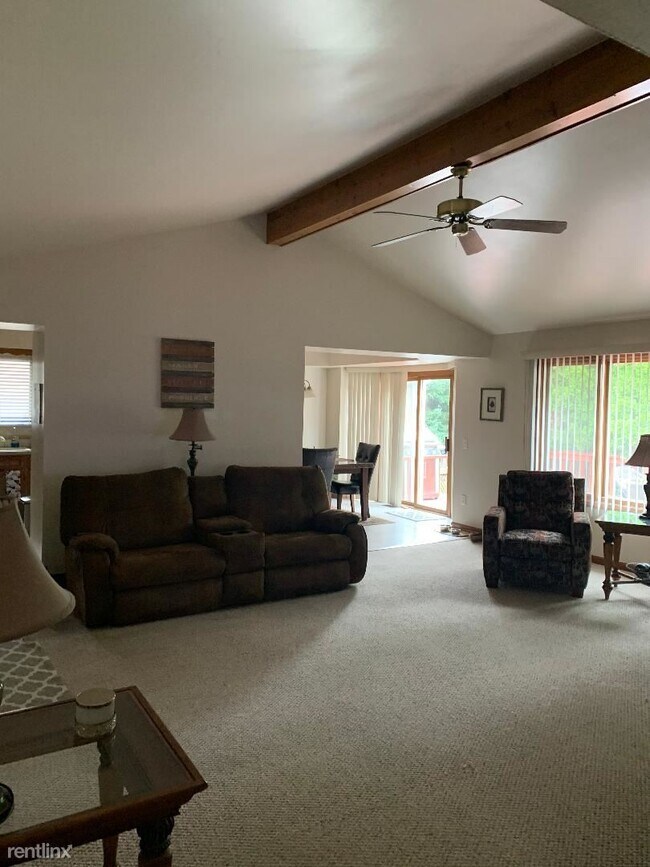 Building Photo - 3 br, 2.5 bath House - 35272 Vito Dr