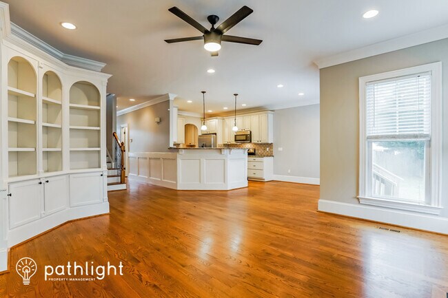Building Photo - 415 Stranraer Ct