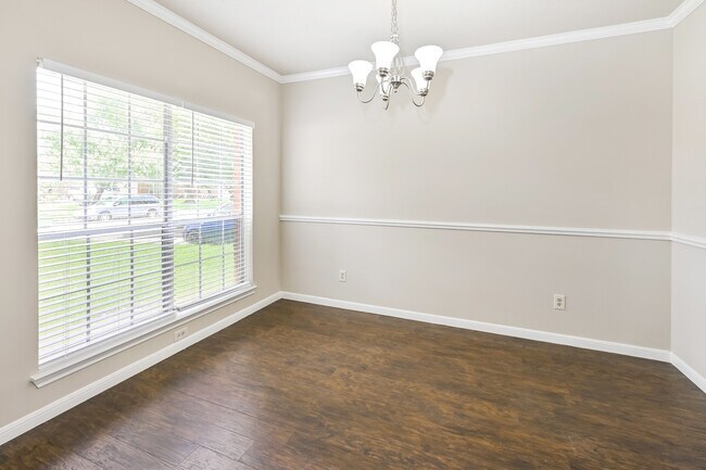 Foto del edificio - 3805 Redbud Dr