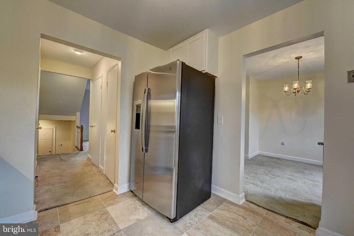 7021 Leewood Forest Dr, Springfield, VA 22151 Townhome Rentals in