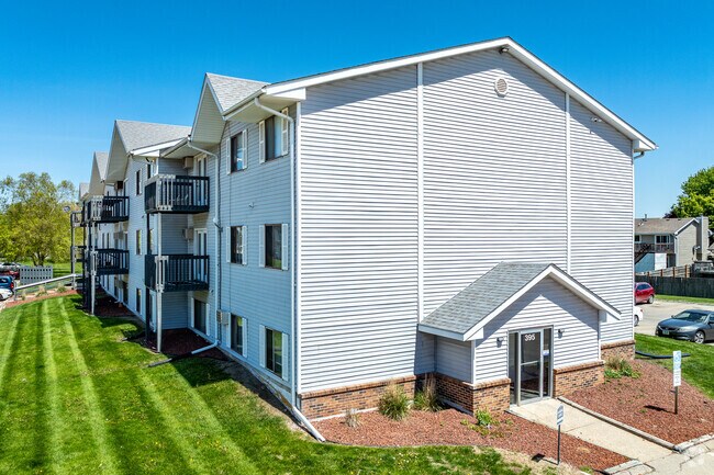 Foto del edificio - Country Court Apartments