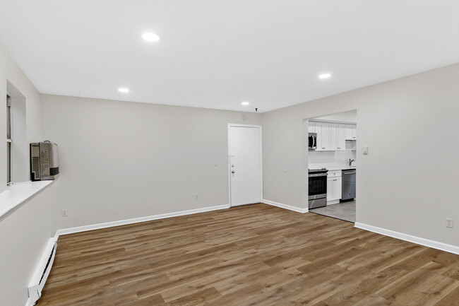 Building Photo - 5 Horizon View Dr W