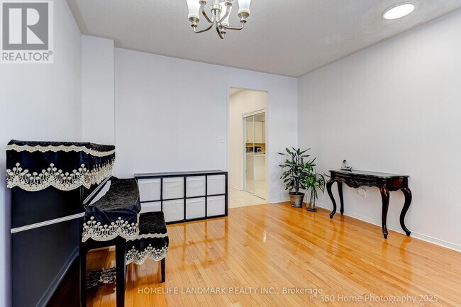 Photo du bâtiment - 51 Lebovic Dr