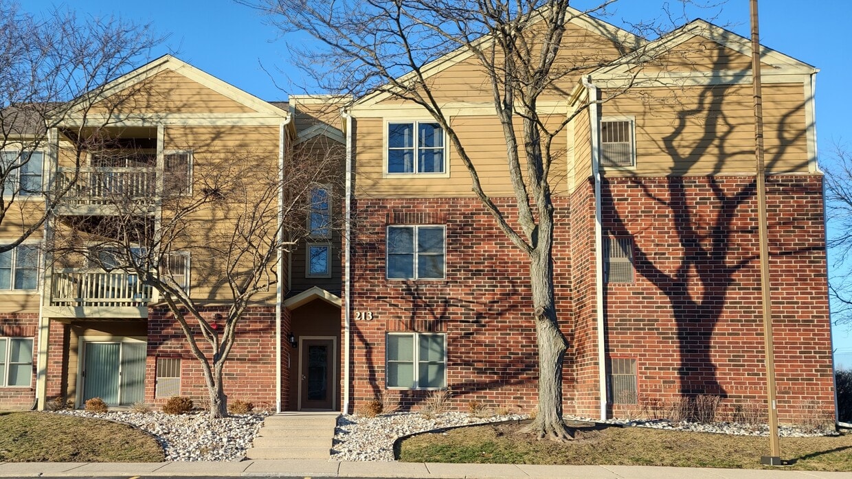 213 Glengarry Dr Unit 309, Bloomingdale, IL 60108 Condo for Rent in