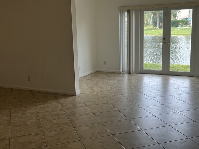 Foto del edificio - 9203 Boca Gardens Cir S