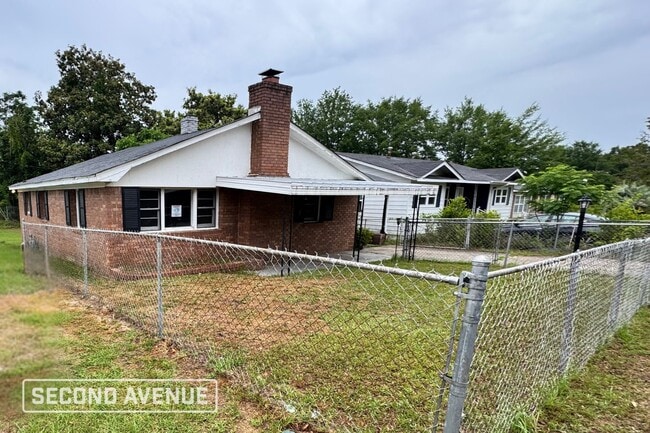 Building Photo - 1126 Jensen St