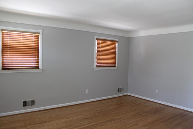 Foto del edificio - 29830 Taylor St