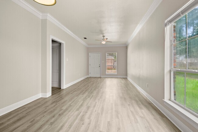 Foto del edificio - 18623 Greenwell Springs Rd