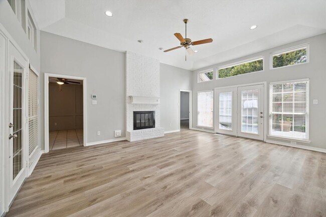 Foto del edificio - 1606 Beaver Springs Cir