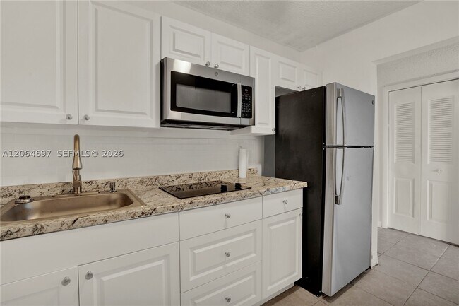 Foto del edificio - 6970 NW 186th St