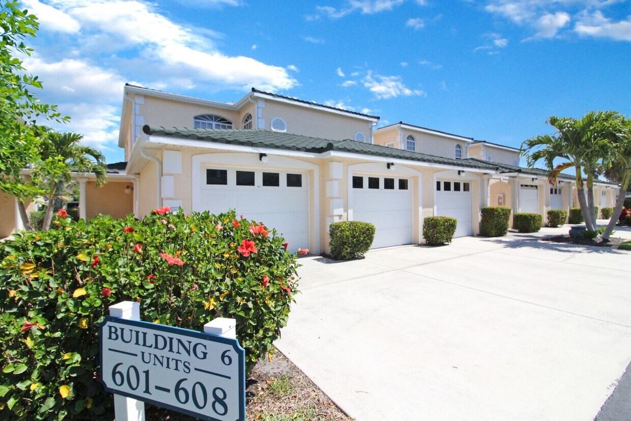 Primary Photo - Gondola Park Annual Condo for Rent