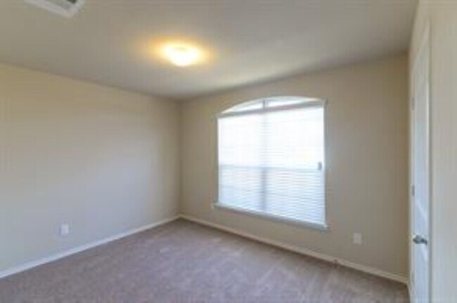 Foto del edificio - 1112 Decker Dr