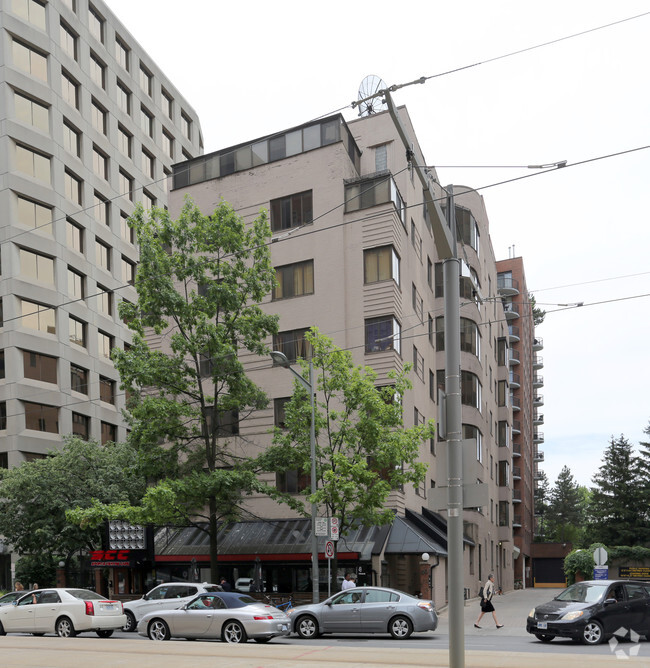 Building Photo - The Whitehall Apartments