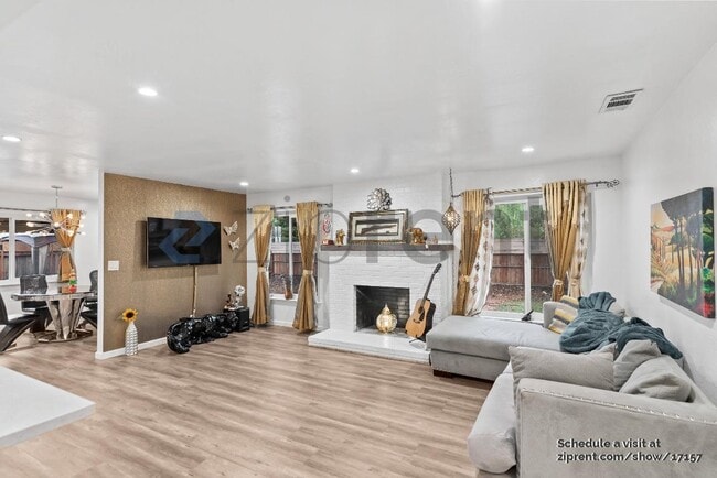 Foto del edificio - 1823 Tobi Ct