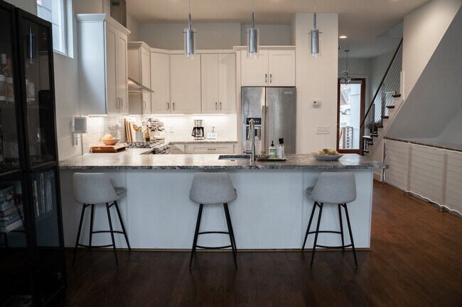 Foto del edificio - 424 36th Ave N