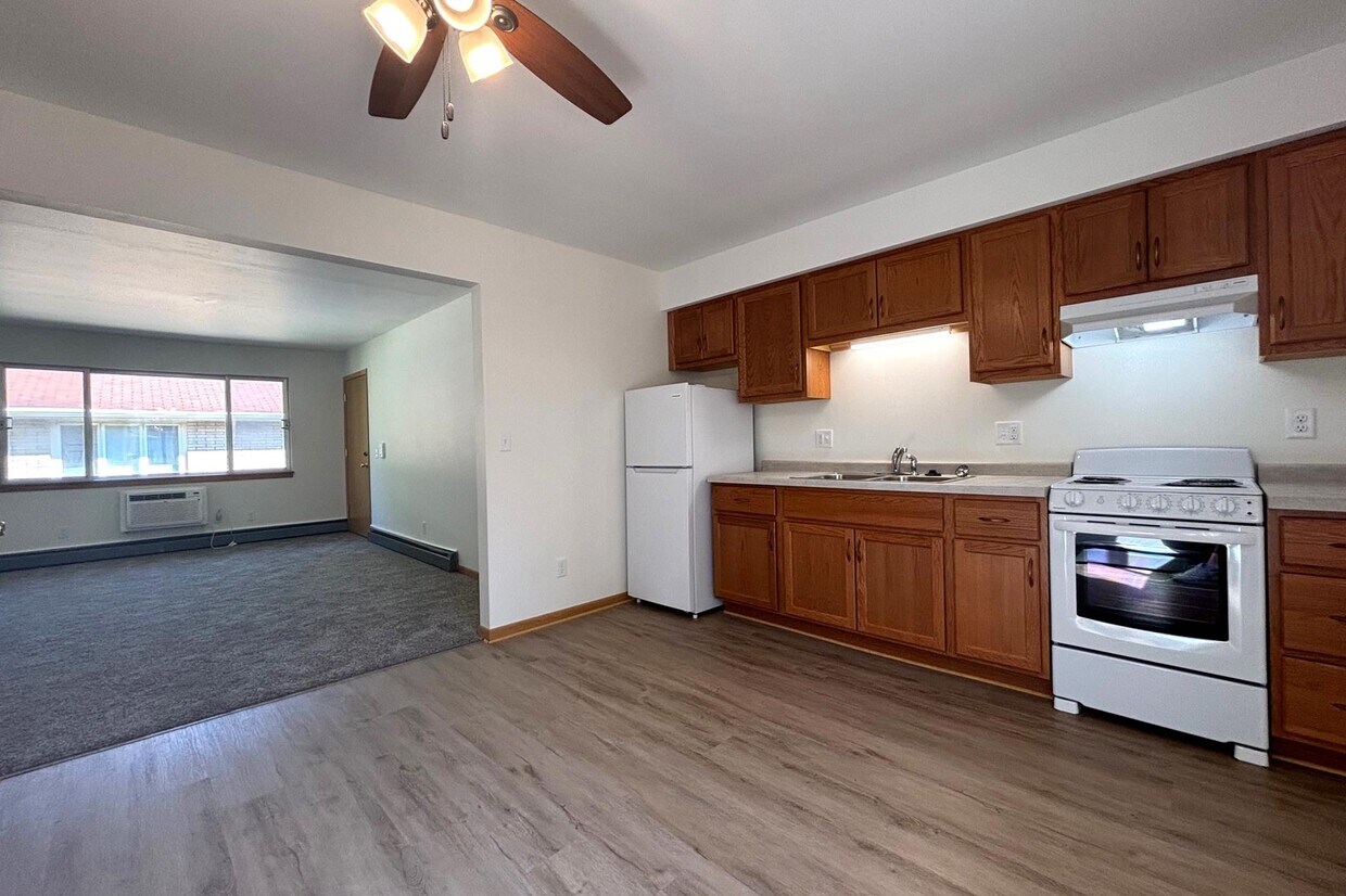 Foto principal - 2411 Brentwood Pkwy