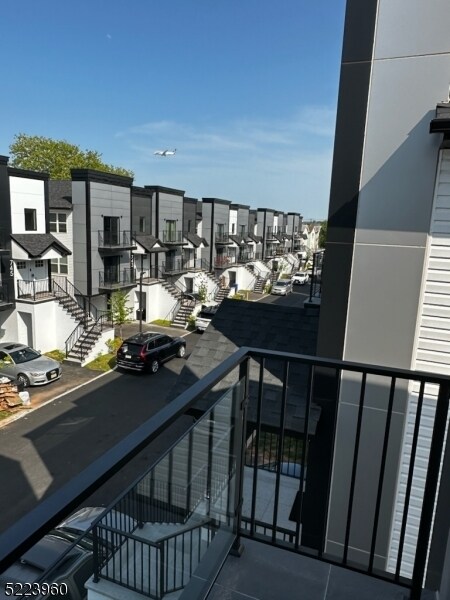 Foto del edificio - 750 Seaport Dr.