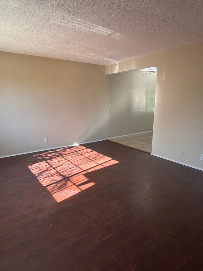 Photo - 2 bedroom 1 bath available now in East LA! Apartment