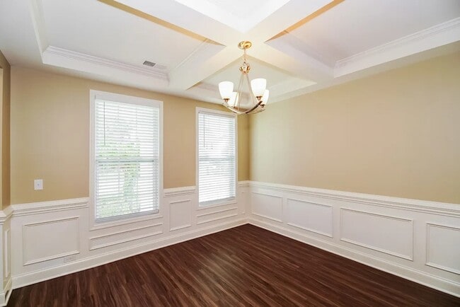Building Photo - 7803 Sawgrass Ln