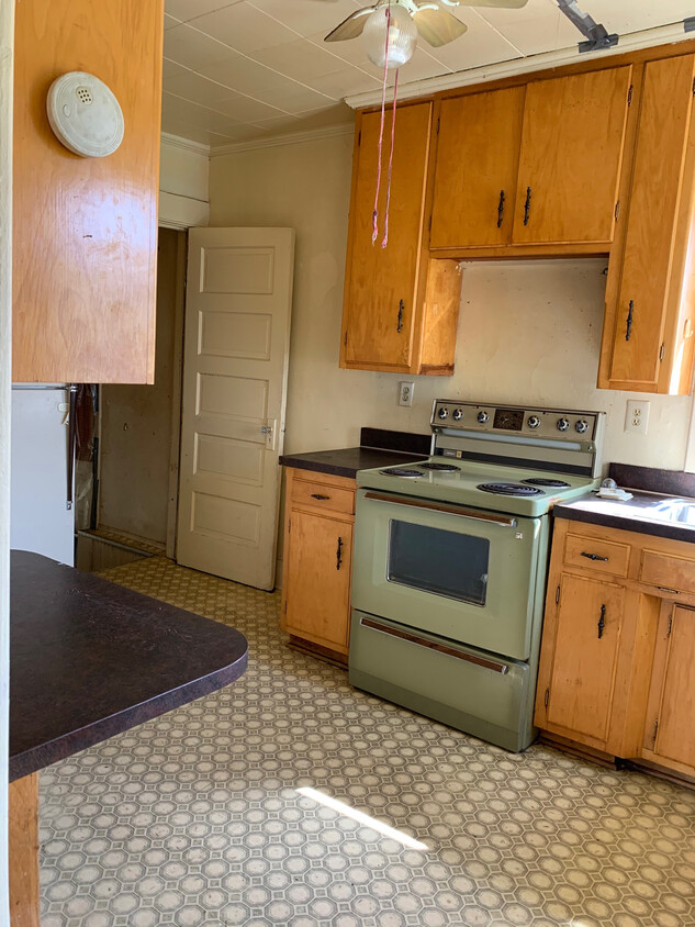 Primary Photo - 206 Linwood Ave